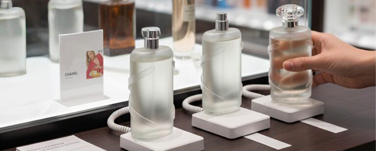 Aumentan los robos de perfumes y los empleados dan la voz de alarma. Los minoristas deben escuchar.