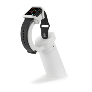 Smartwatch en expositor blanco