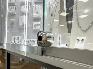 Halldór Ólafsson Úr og Skartgripir_InVue Cerraduras para joyas Seguridad para joyas Cerraduras para joyas sin llaves